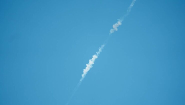 İran, Körfez ülkelerinde belirlediği hedeflere saldırıları sürdürüyor