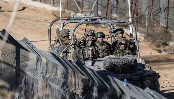 İsrail hükümeti, orduya 400 bin yedek askeri silah altına alma izni verdi