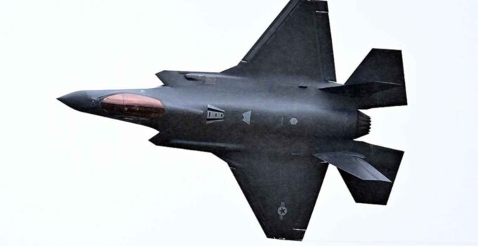 İsviçre, mali gerekçeyle ABD’den satın almayı planladığı F-35 savaş uçaklarının sayısını azalttı