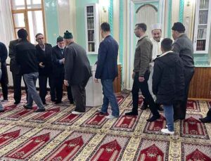 Karapınar’da Bayram Namazında camiler doldu