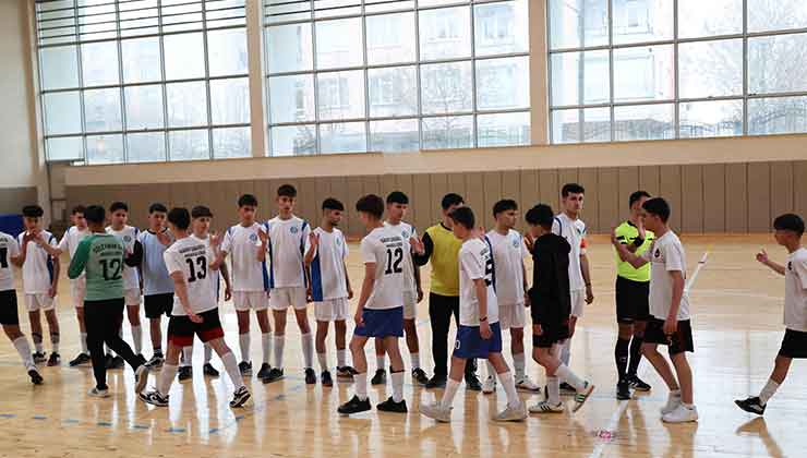 Karatay’da liseler ter döktü