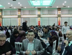 Karatay’da yetim ve öksüzler için “İyilik Sofrası” kuruldu