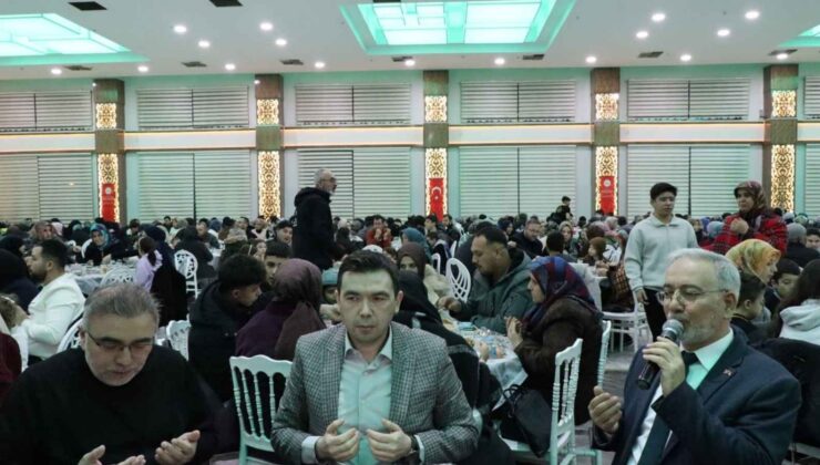 Karatay’da yetim ve öksüzler için “İyilik Sofrası” kuruldu