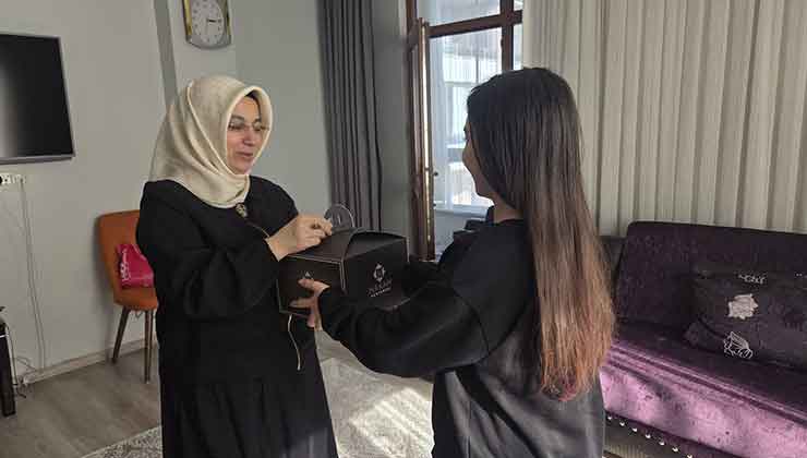 Karatay’da yetimler ve öksüzler sevindiriliyor