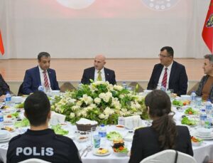 Konya Emniyeti birlikte iftar yaptı