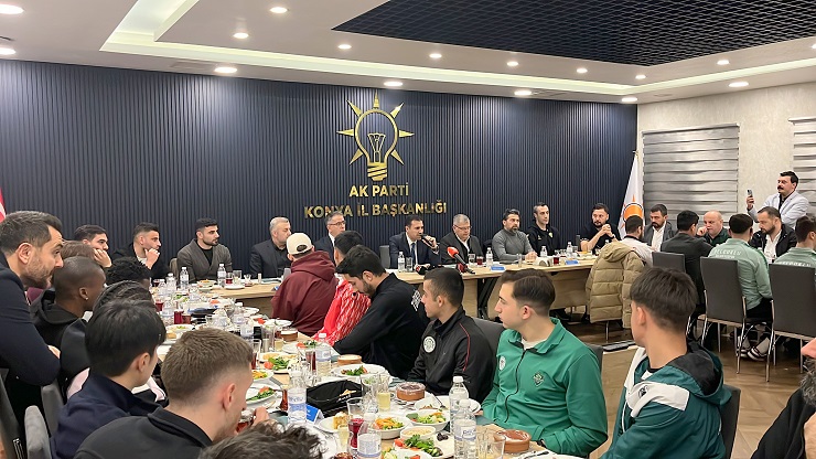 Konya Spor camiası AK Parti Konya İl Başkanlığı’nın iftarında buluştu