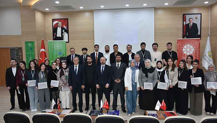 Konya’da “dezenformasyonla mücadele farkındalık eğitimi” düzenlendi