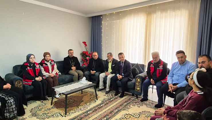 Konya’da huzurevi sakinleri yardımlarını Gazzeli aileye bağışladı