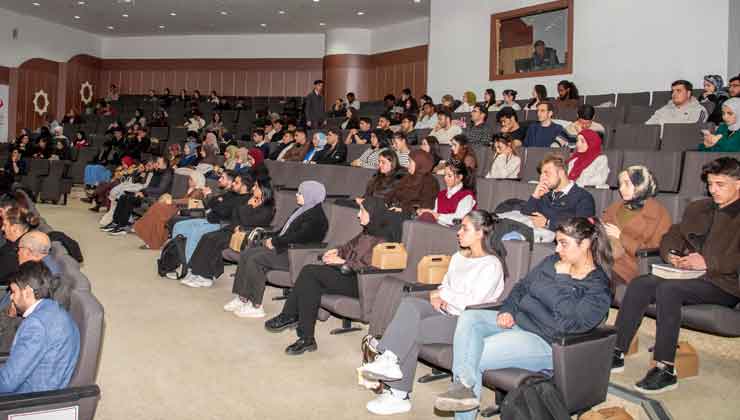 Konya’da Uluslararası Öğrenciler için Üniversite Bilgilendirme Çalıştayı başladı