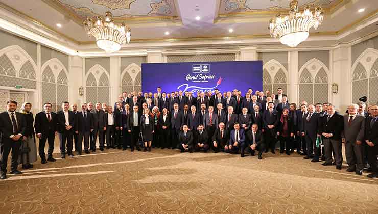 Konyalı bürokratlar iftar sofrasında bir araya geldi