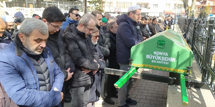 Konyalı Gazeteci Ahmet Akbıyık’ın babası dualarla defnedildi