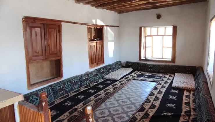 Konya’nın bu ilçesinde vatandaşlar köy odalarında bayramlaşıyor