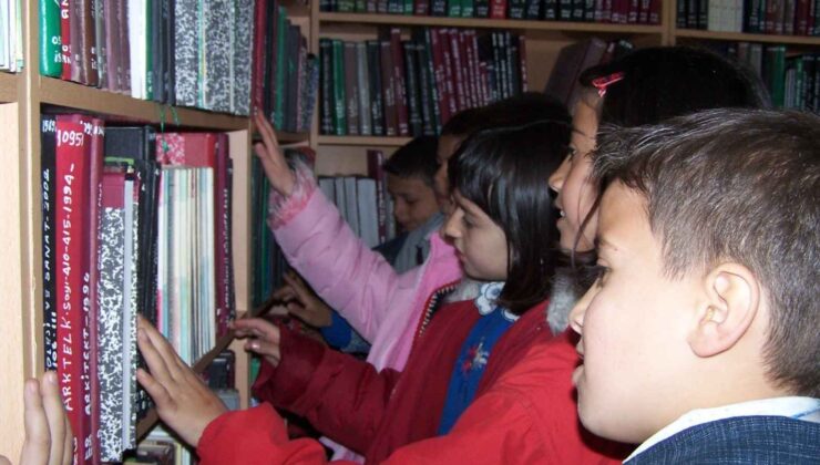 Konya’nın ilçesinde gençlere 7/24 açık kütüphane müjdesi