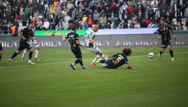 Konyaspor ile Kasımpaşa 30. randevuda