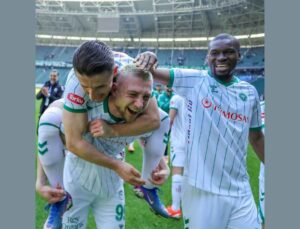 Konyaspor’dan görderme: Çekinerek değil, gülerek!