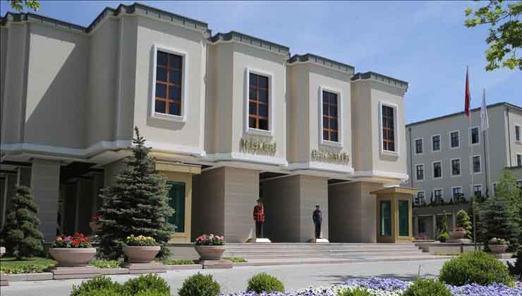 Kuşadası Belediye Başkanı Günel, görevden uzaklaştırıldı