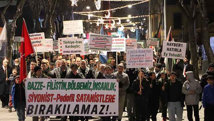 Milli Görüşçü Kuruluşlar İran için yürüdü