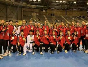 Milli tekvandoculardan madalya yağmuru