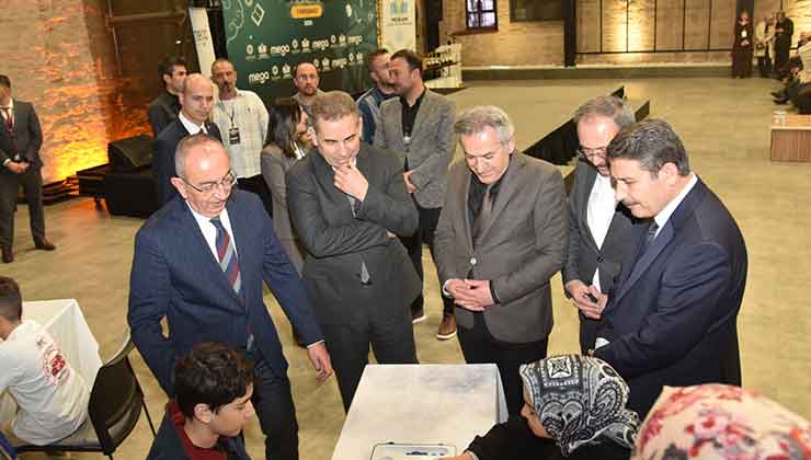 Müdür yiğit, Meram Akıl Zeka Oyunları ödül törenine katıldı