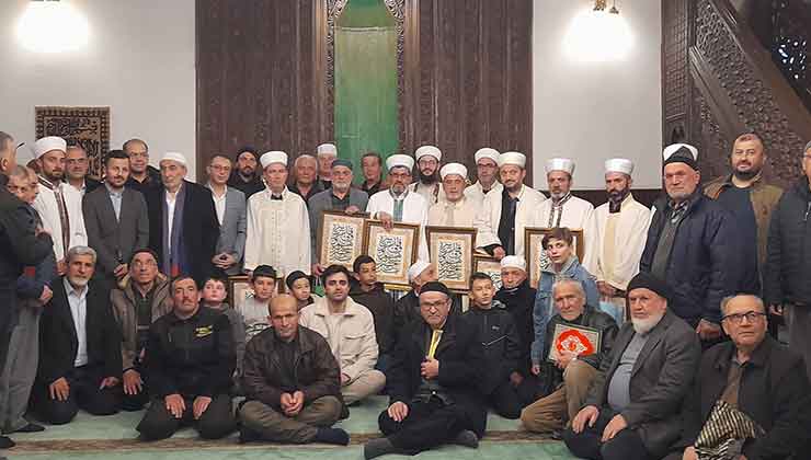 Mukabele hocalarına anlamlı hediye