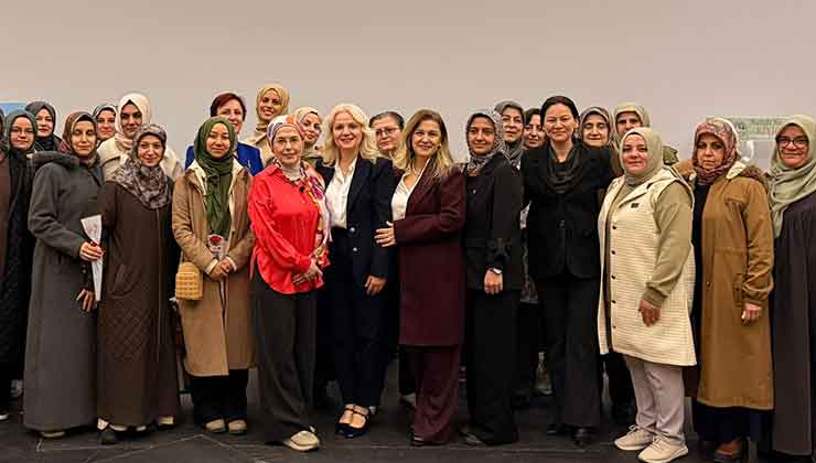 Op. Dr. Ayşe Duman, Seydişehir’de kadınlarla buluştu