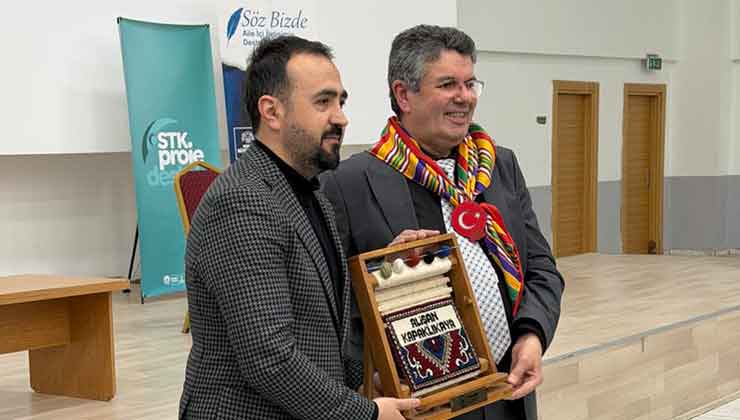 Sarayönü’nde Alişan Kapaklıkaya söyleşisi