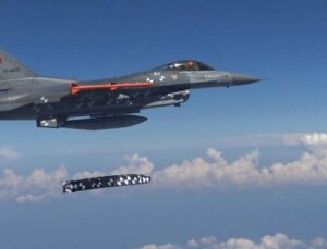 SOM-J seyir füzesi, canlı harp başlığıyla gerçekleştirilen son test atışında hedefi başarıyla vurdu