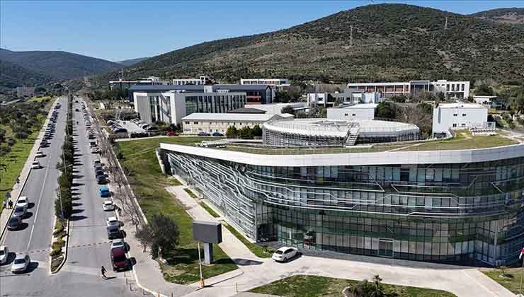 Teknopark İzmir, 2028 yılında 1 milyar dolarlık yüksek teknoloji ihracatı hedefliyor