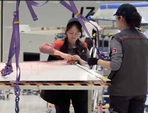 Türk kadınından Milli Muharip Uçak KAAN’a imza