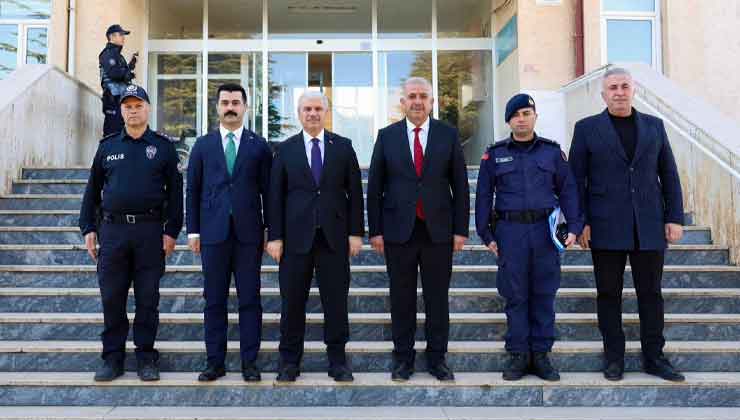 Vali Akın Güneysınır’da temaslarda bulundu