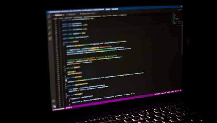 Yazılım sektöründe adından sıkça bahsettiren “vibe coding” yeni çalışma kültürü oluşturuyor